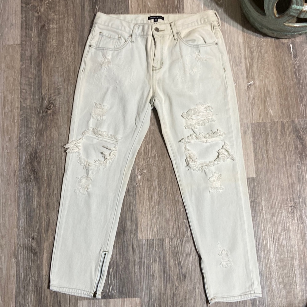 Kendal & Kylie White Jeans-28